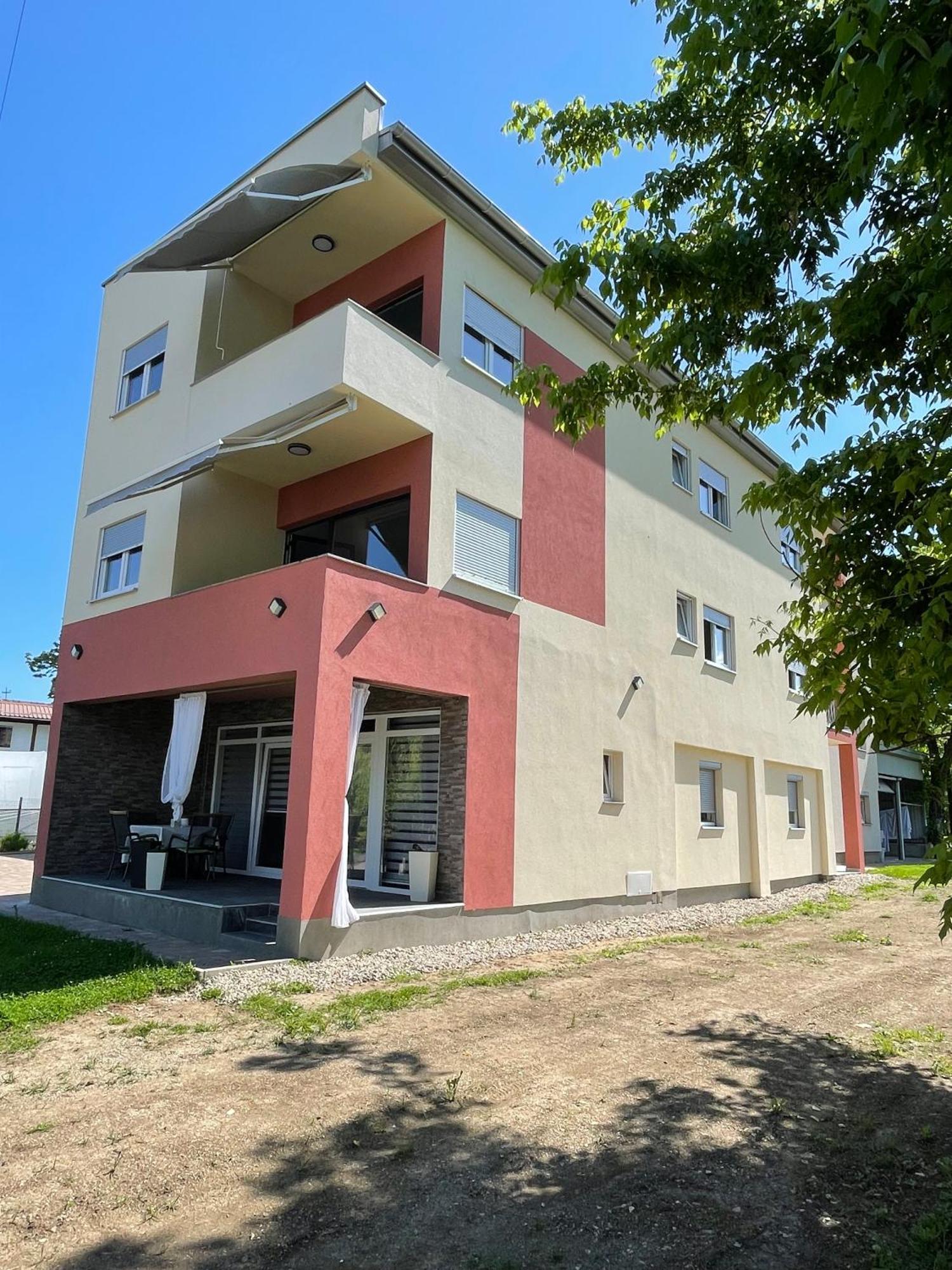 Apartment Vila Tara Bihać Exteriér fotografie